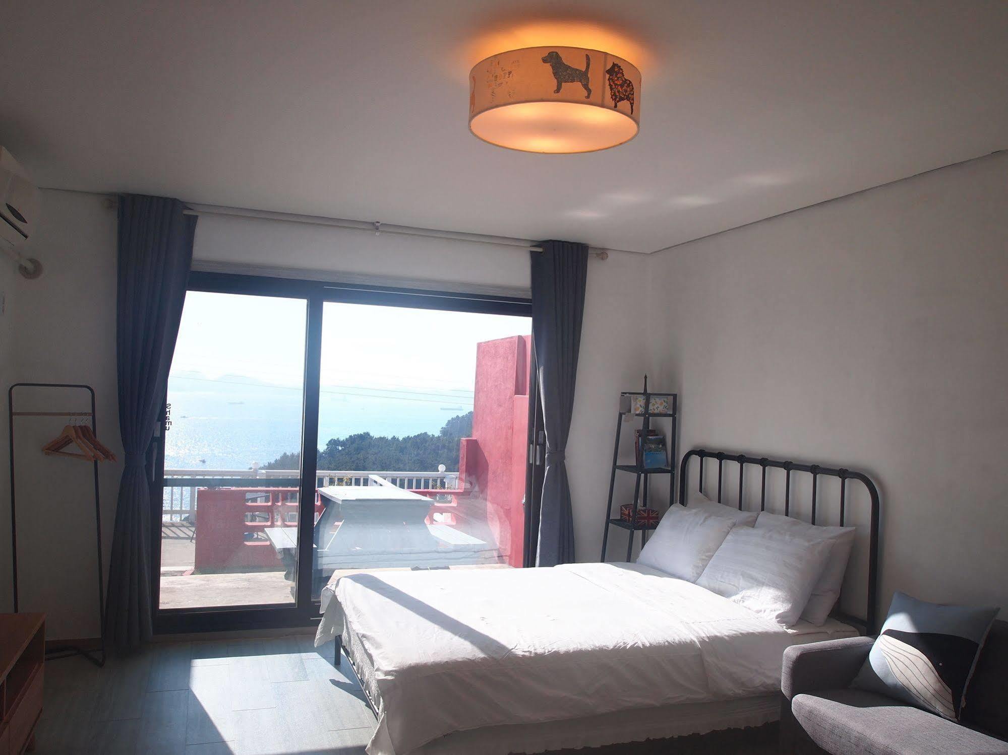 Namhae Whale'S Dream Villa Exterior photo